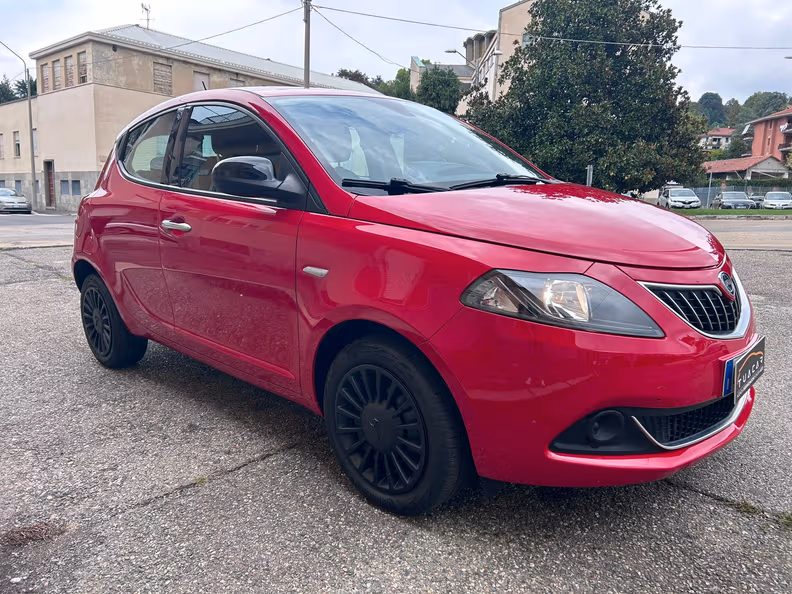 Lancia Ypsilon - 3