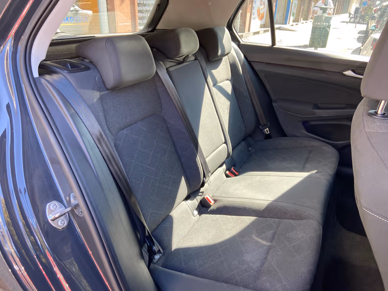 Volkswagen Golf - 21