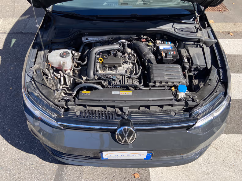 Volkswagen Golf - 33