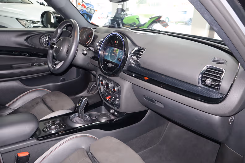 Mini Clubman - 13
