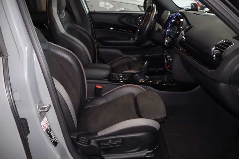 Mini Clubman - 12