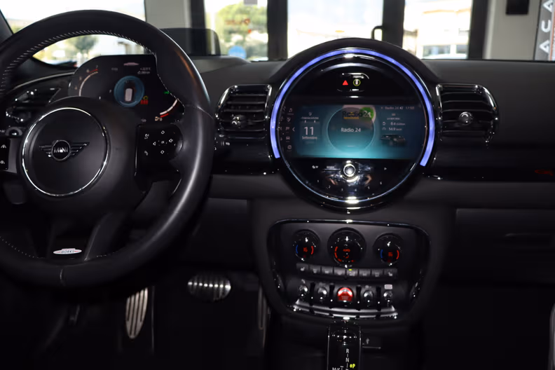 Mini Clubman - 10