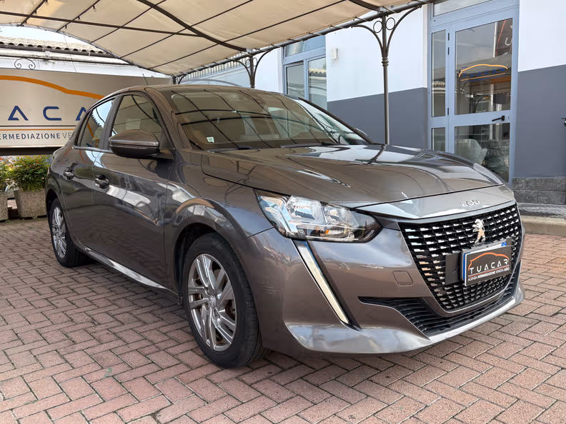 Peugeot 208 - 3