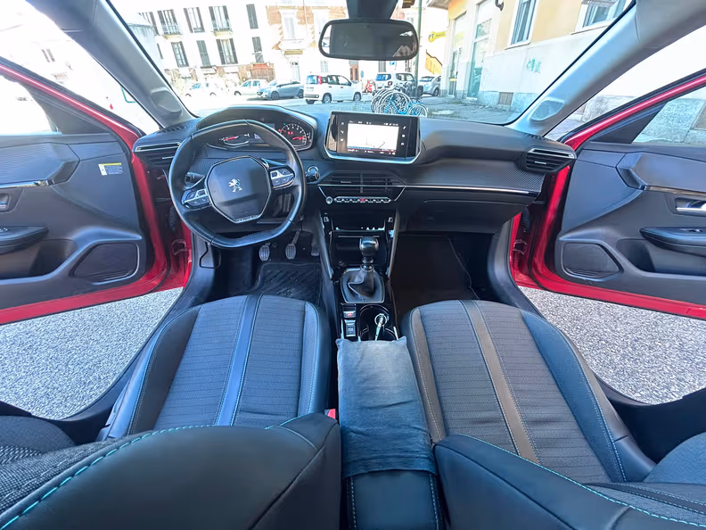 Peugeot 208 - 20