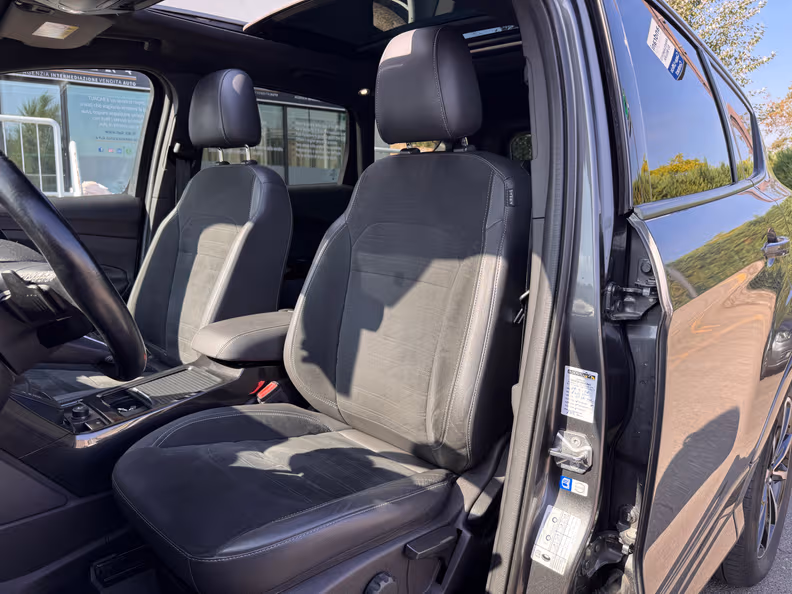 Ford Kuga - 8