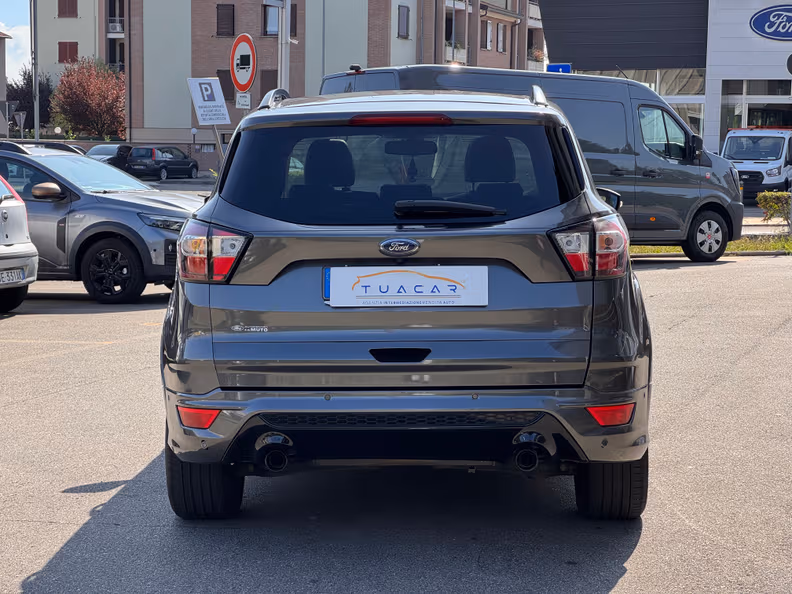 Ford Kuga - 3