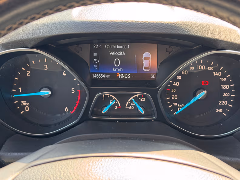 Ford Kuga - 9