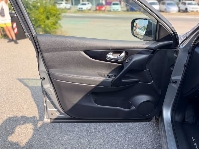 Nissan Qashqai - 10