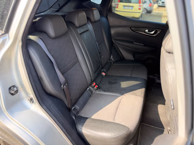Nissan Qashqai - 25