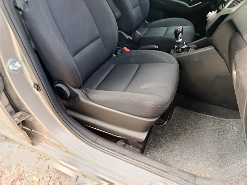Hyundai ix20 - 41