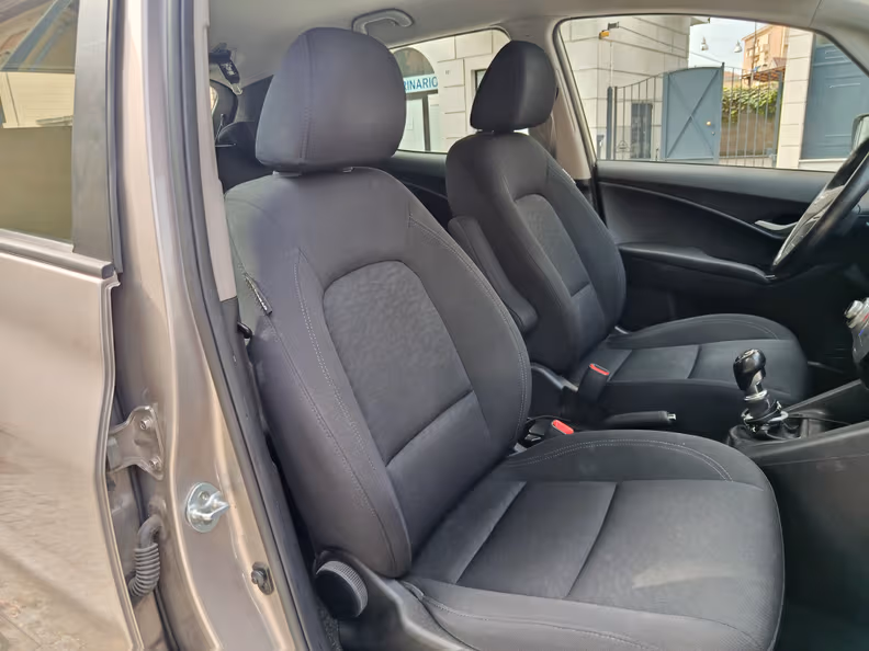 Hyundai ix20 - 11