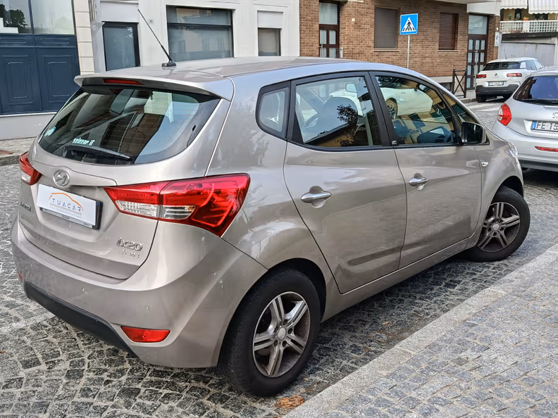 Hyundai ix20 - 4