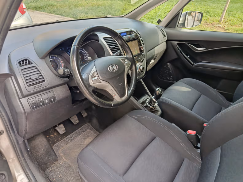 Hyundai ix20 - 8