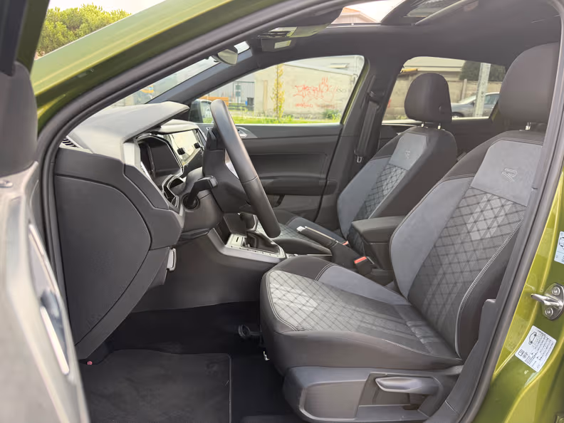 Volkswagen Taigo - 11