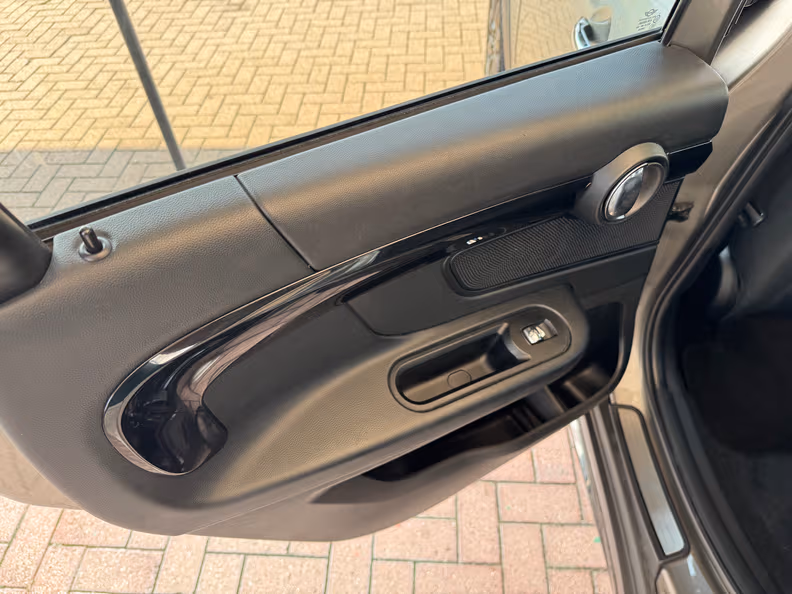 Mini Countryman - 22