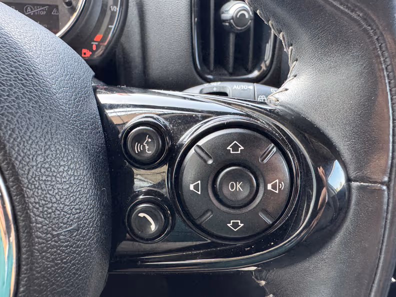 Mini Countryman - 25