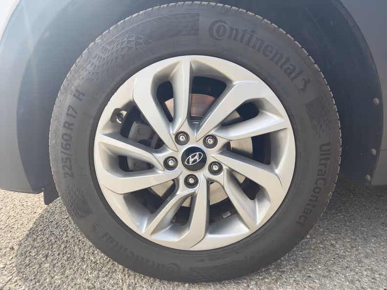 Hyundai Tucson - 11