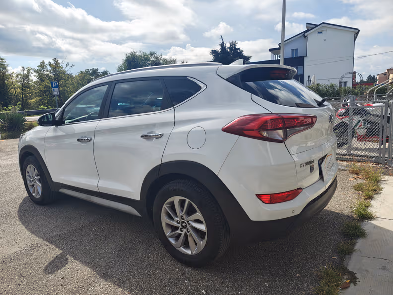 Hyundai Tucson - 3