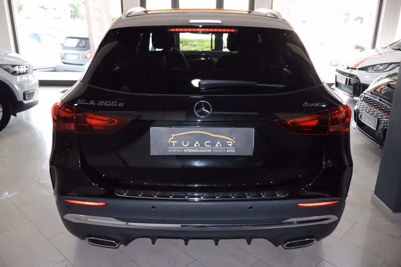 Mercedes-Benz GLA - 5
