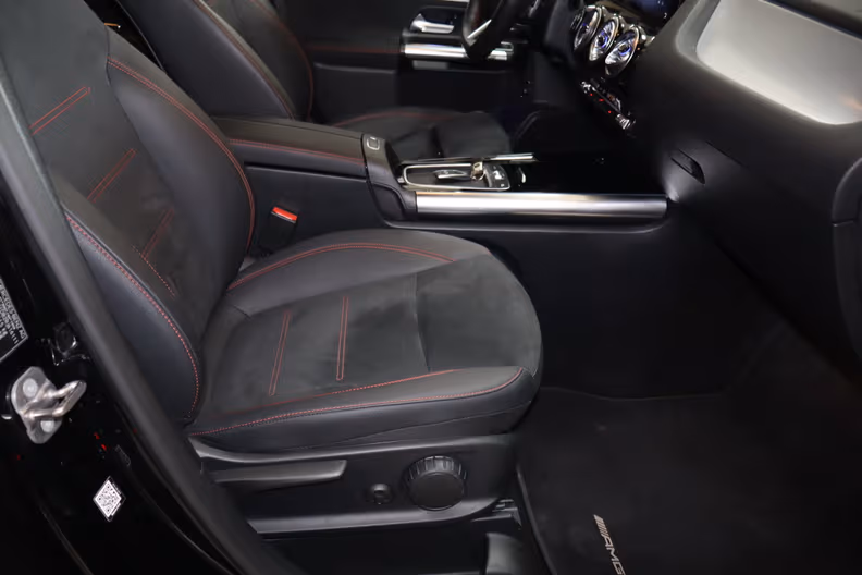Mercedes-Benz GLA - 19