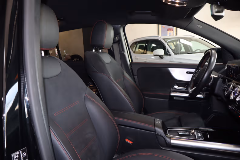 Mercedes-Benz GLA - 20