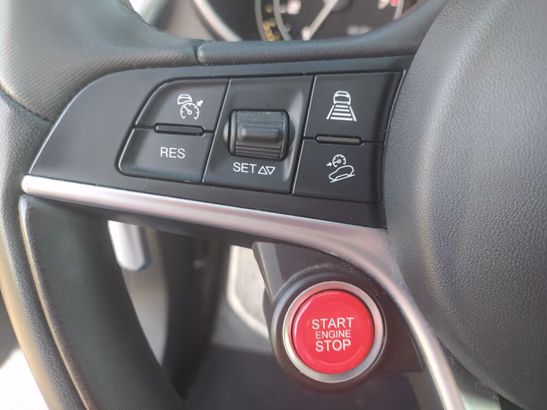 Alfa Romeo Stelvio - 68