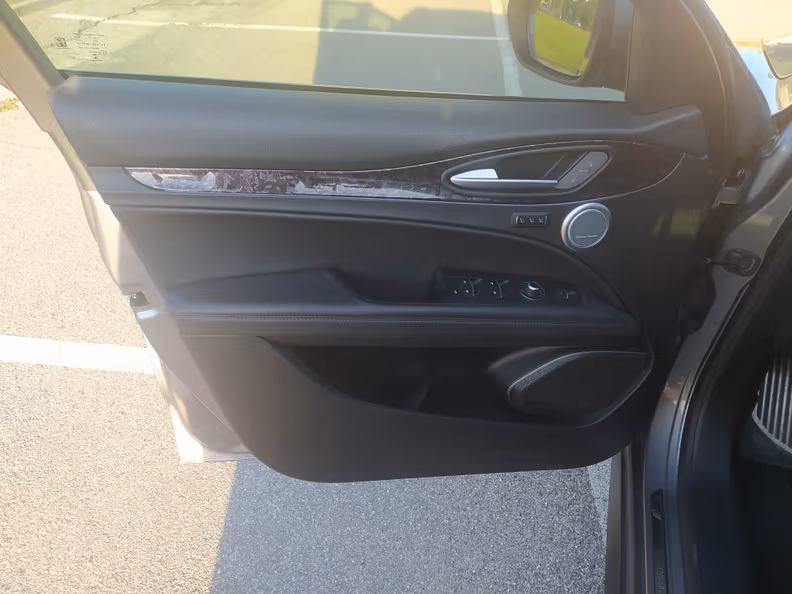Alfa Romeo Stelvio - 35