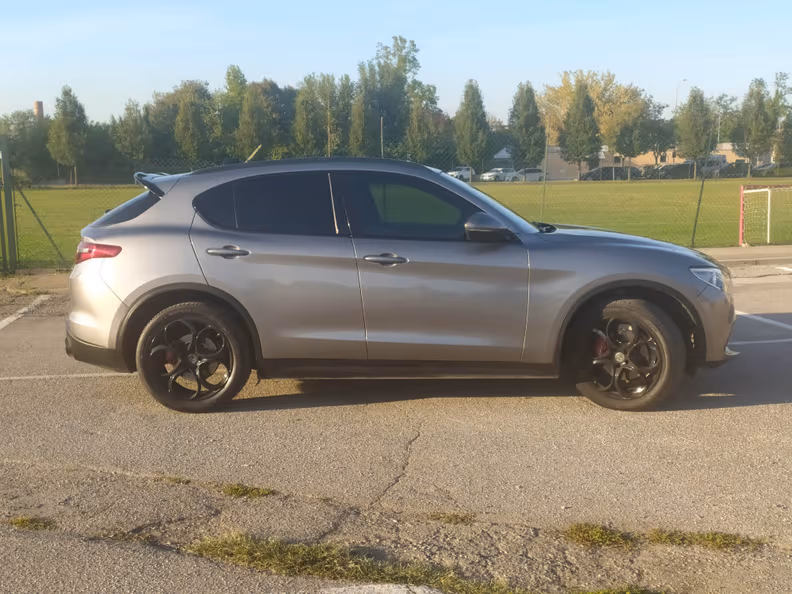 Alfa Romeo Stelvio - 18