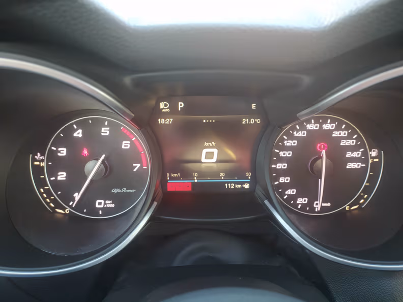 Alfa Romeo Stelvio - 11