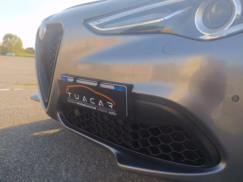 Alfa Romeo Stelvio - 14