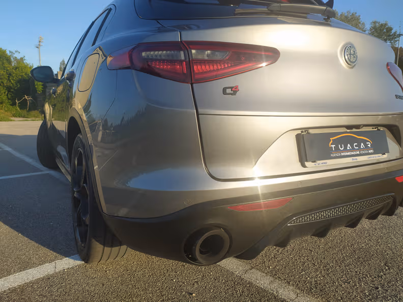 Alfa Romeo Stelvio - 29