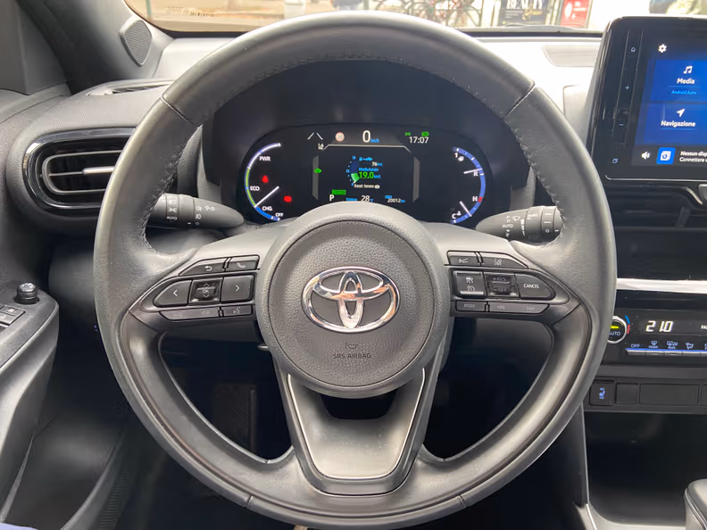 Toyota Yaris Cross - 8
