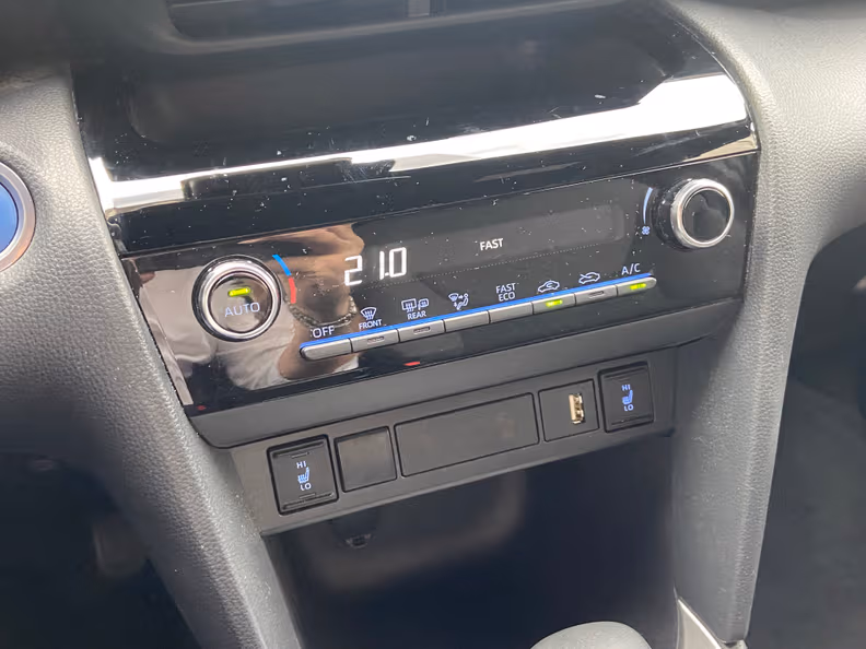 Toyota Yaris Cross - 12