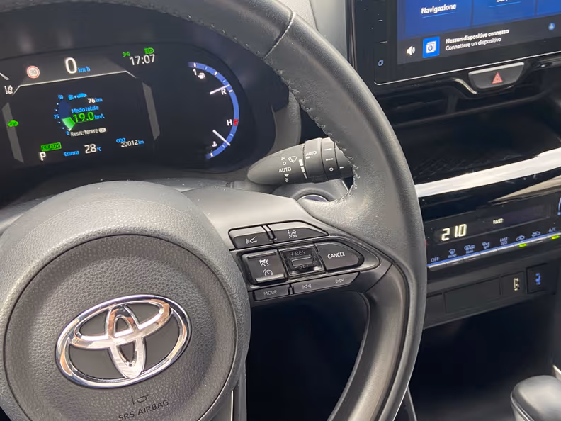 Toyota Yaris Cross - 30