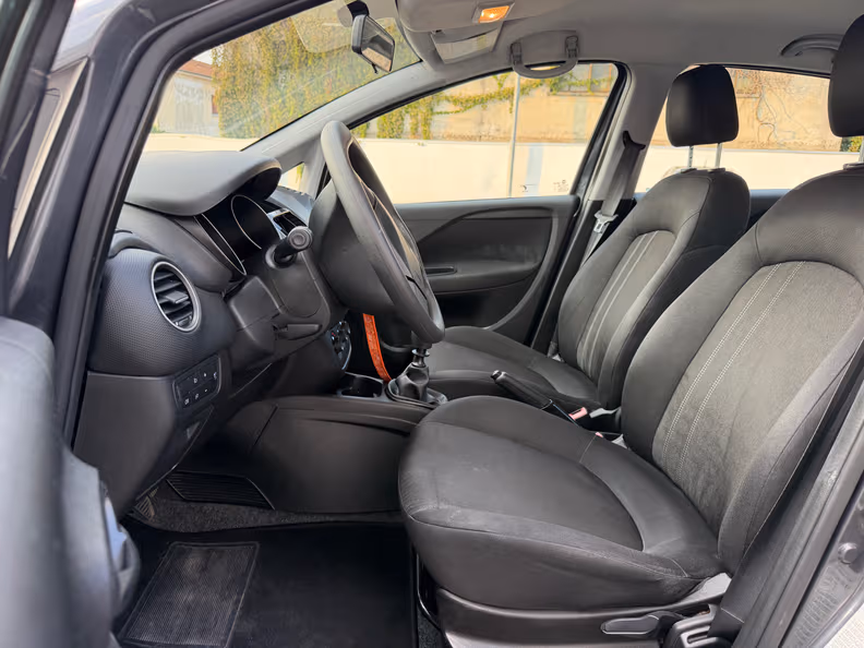 Fiat Punto - 10