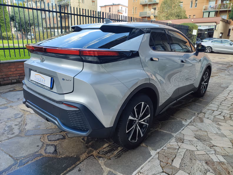 Toyota C-HR - 4