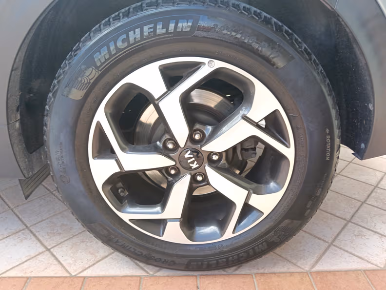 Kia Sportage - 16
