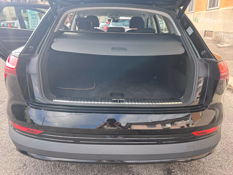 Audi e-tron - 22