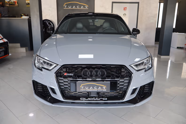 Audi RS 3 - 6