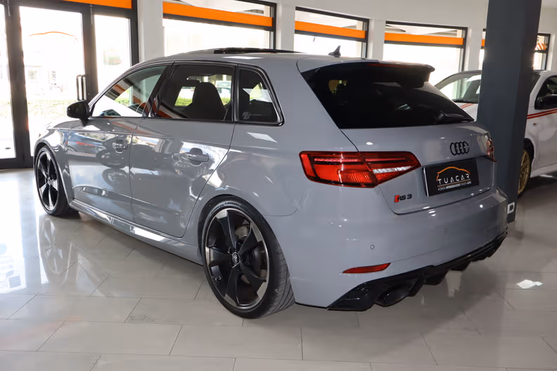 Audi RS 3 - 2