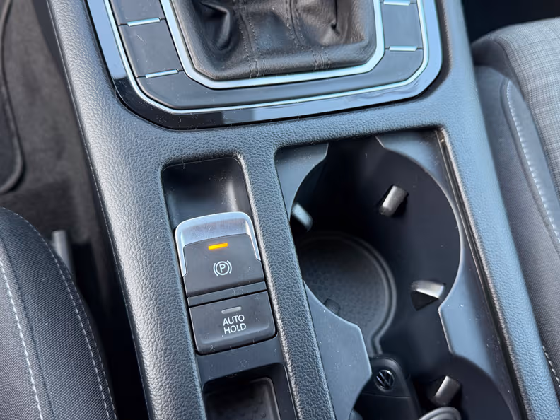 Volkswagen Passat - 26