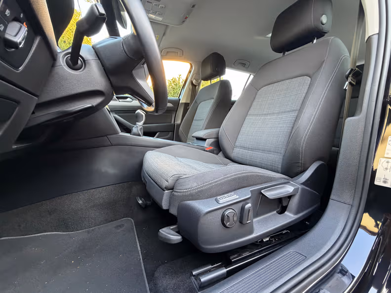 Volkswagen Passat - 20