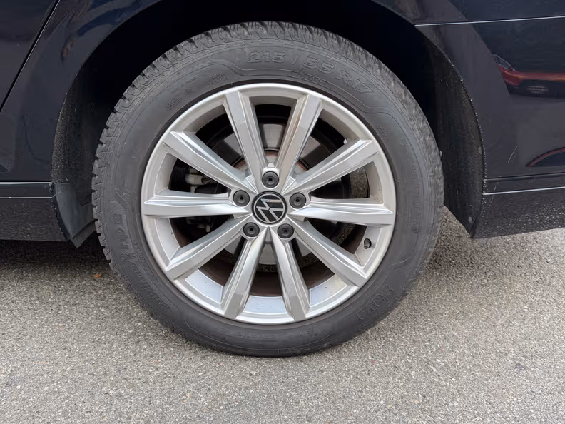 Volkswagen Passat - 40