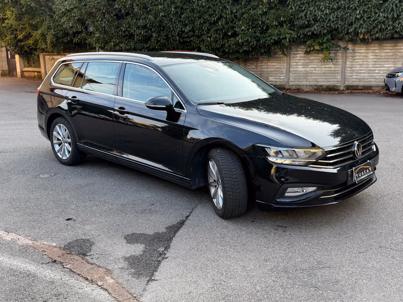 Volkswagen Passat - 3