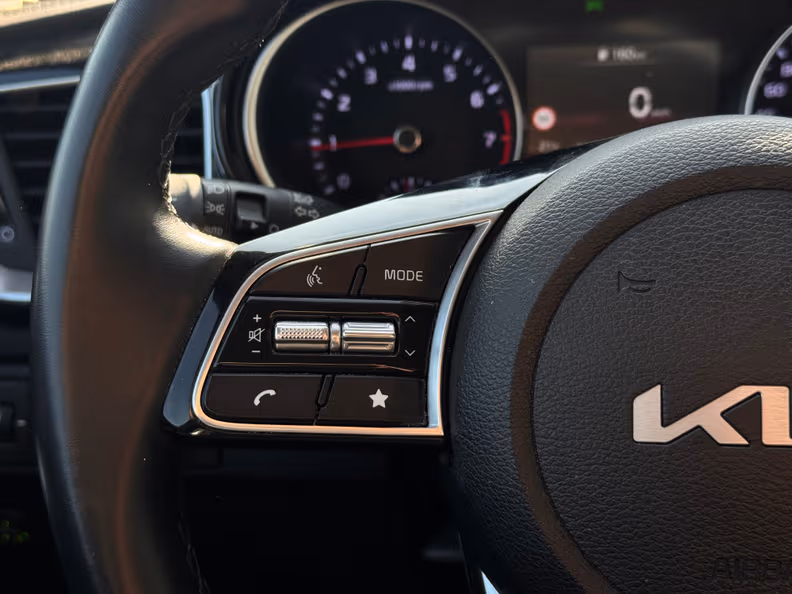 Kia XCeed - 11
