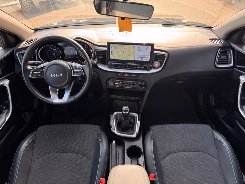 Kia XCeed - 13