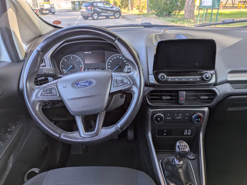 Ford EcoSport - 11