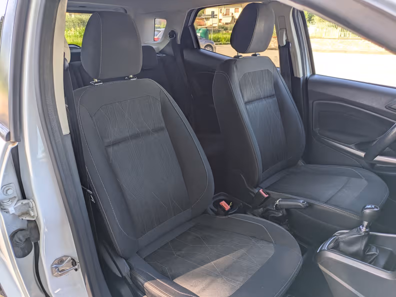 Ford EcoSport - 17