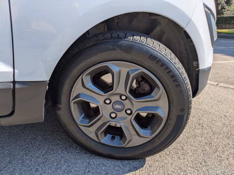 Ford EcoSport - 27