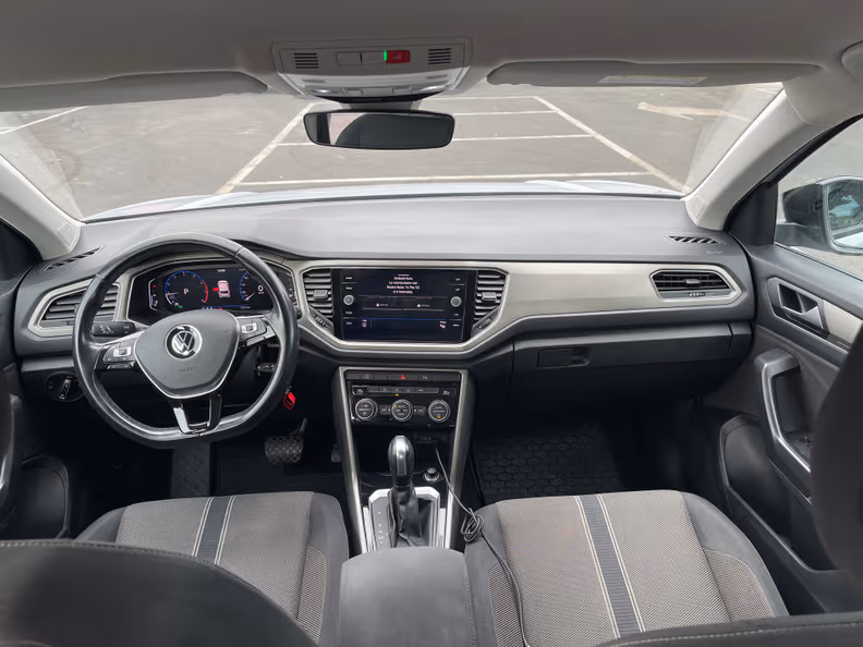 Volkswagen T-Roc - 7